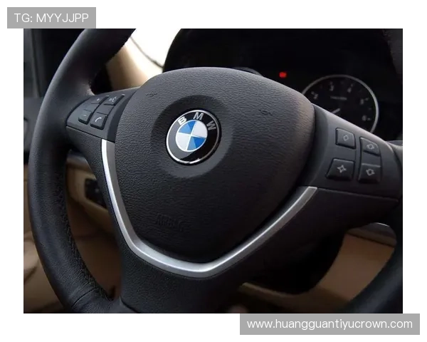 吴向东家里那辆豪车停满地下室，邻居都忍不住多看两眼！