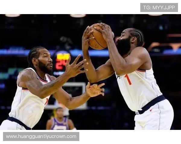 伦纳德单打面对詹姆斯拉开空间，得分效率比上季回升