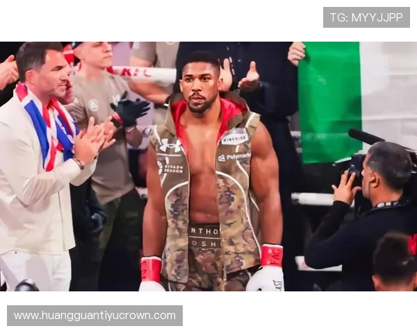 安东尼·约书亚健身房行头比我家赛季花销还带感，谁能想象拳击手私底下这奢华？