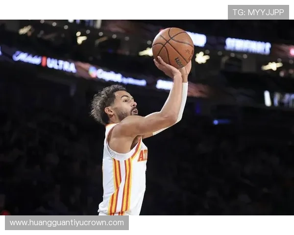特雷·杨利用挡拆拉开空间提升关键时刻三分命中率