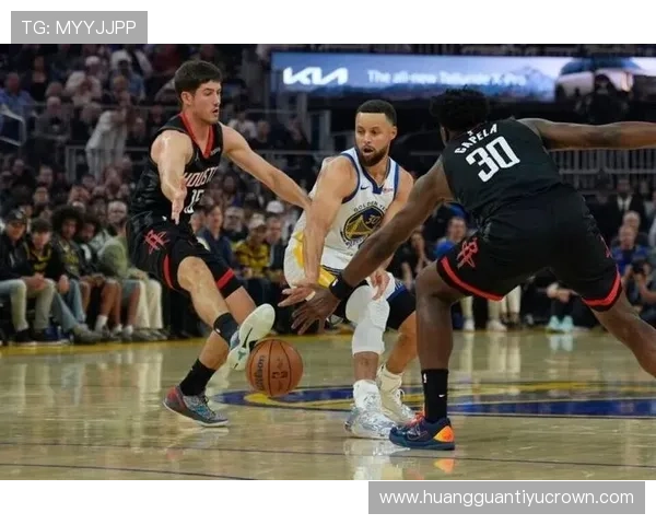 布克挡拆单打效率提升，关键回合接近库里